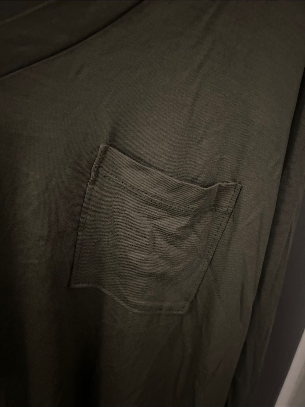 Sew in Love Long Sleeve Vneck Tee Olive- Large - Picture 4 of 5
